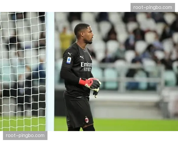 维拉边卫卡什小腿伤势恢复 已参与合练有望近期复出